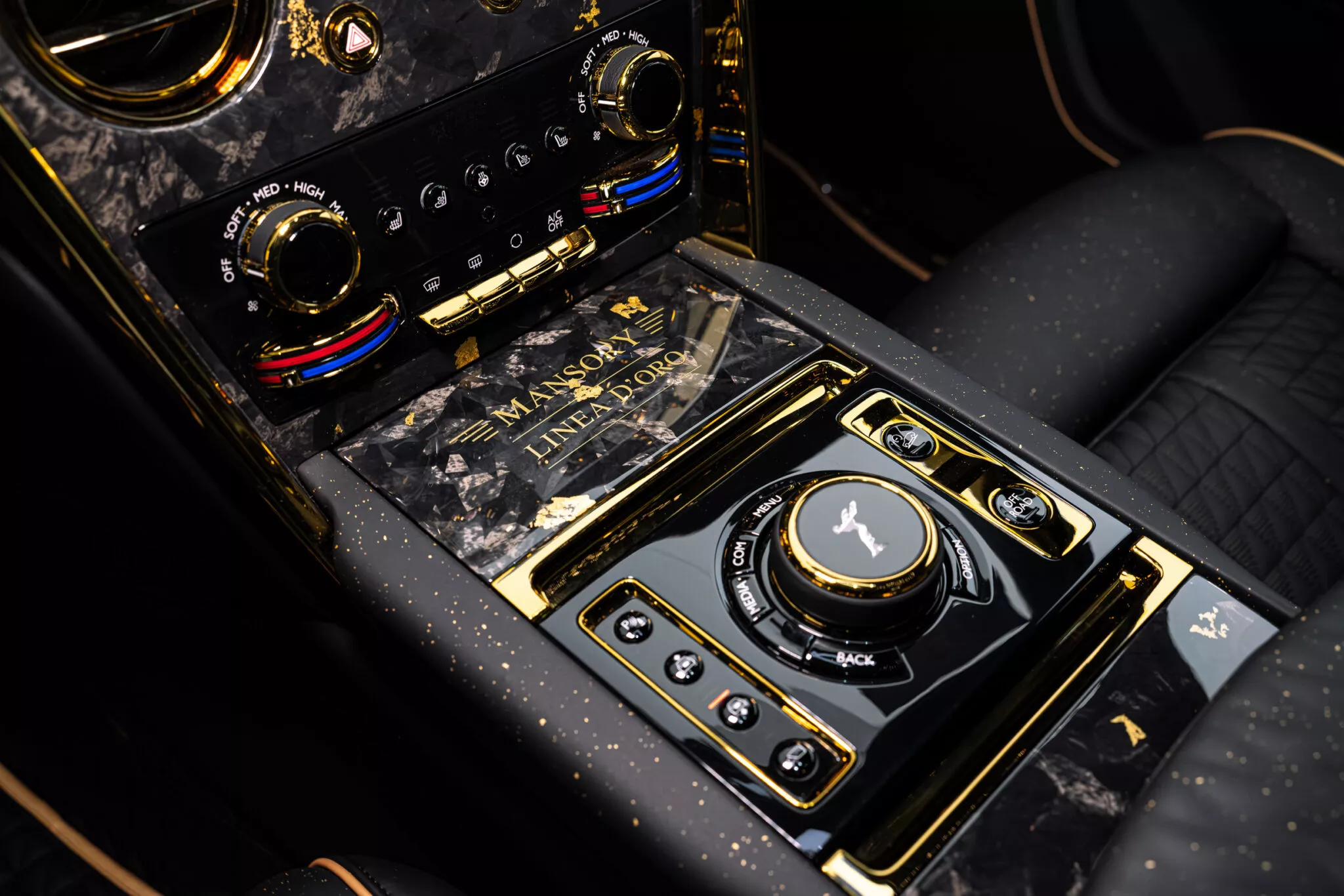 Rolls Royce Cullinan bản độ Mansory dát vàng cực chất mansory-linea-doro-25-2048x1366.webp