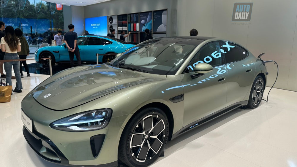 SỜ CHẠM THỰC TẾ Xiaomi SU7 - Chiếc xe điện đang "gây sốt" trên toàn cầu!