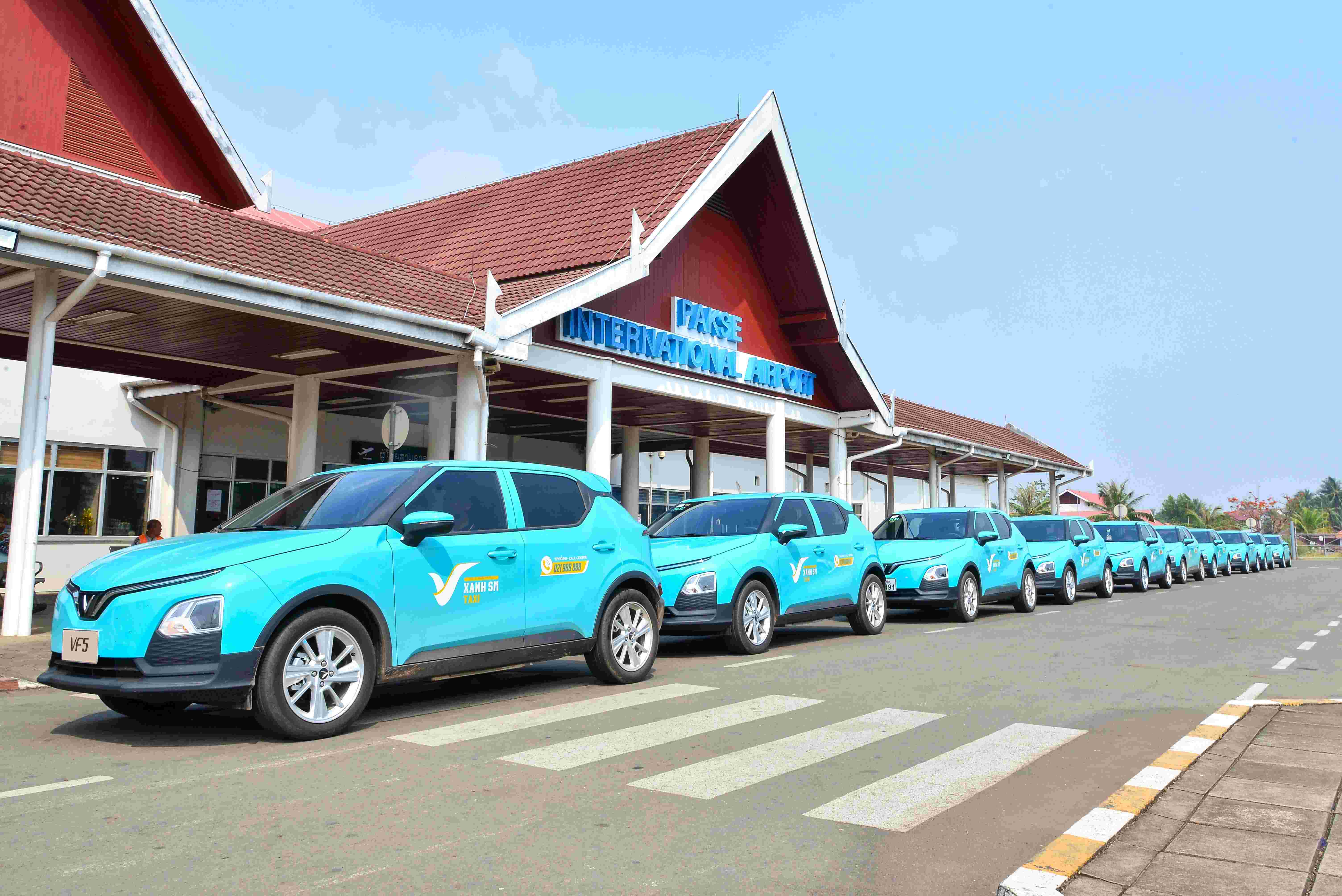 Xanh SM Lào khai trương dịch vụ taxi điện tại Champasak xanh-sm-lao-03.jpeg