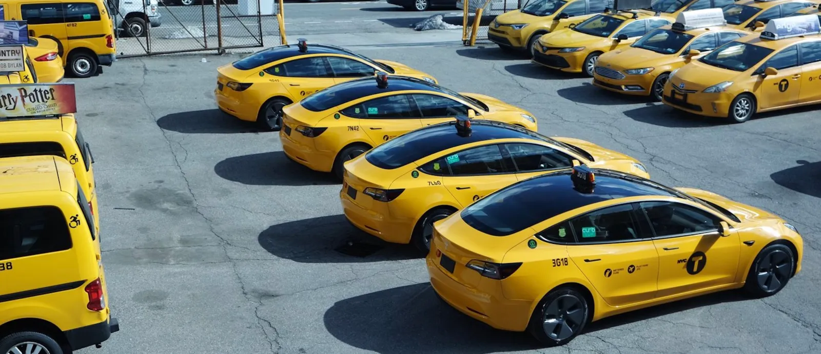 tesla-model-3-new-york-city-yellow-cab-fleet.webp