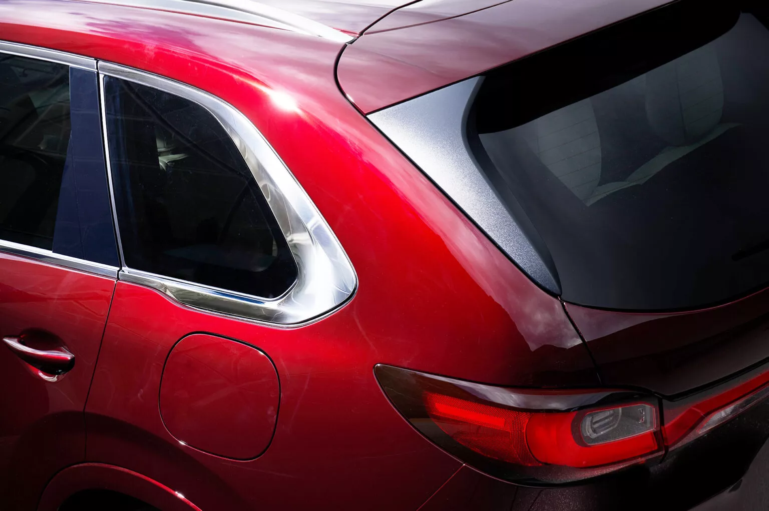 Mazda CX-80 tung ảnh ‘nhá hàng’, ra mắt vào ngày 18/4 mazda-cx-80-teaser-1s-1536x1021.webp
