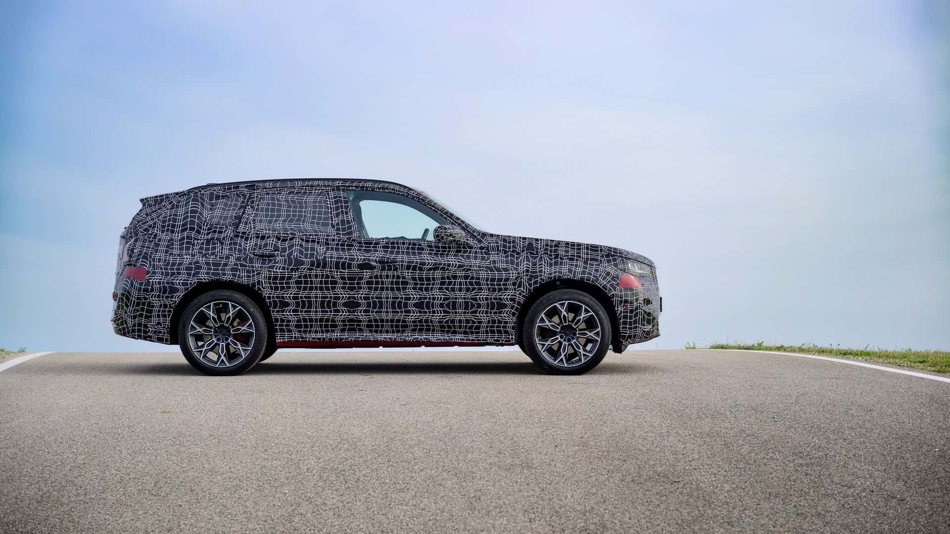 BMW X3 2025 lộ diện, sẵn sàng cho ngày ra mắt chính thức 2025-bmw-x3-camouflaged-prototype-5.jpg