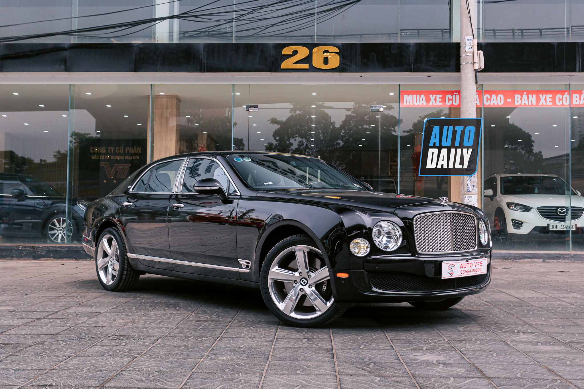 Bentley Mulsanne duy nhất Việt Nam rao bán, rẻ ngang S 450 Maybach đập hộp