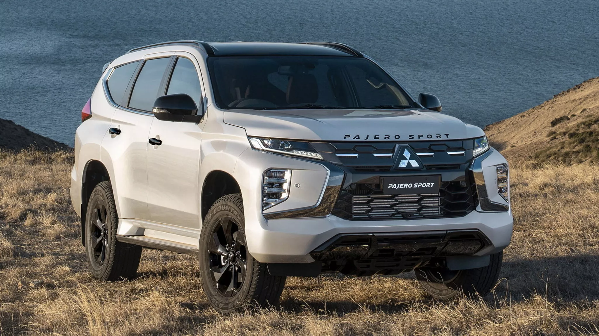 Mitsubishi Pajero Sport 2024: Tinh chỉnh thiết kế, nâng cấp trang bị, giá từ 33.428 USD 2024-mitsubishi-pajero-sport-gsr-australia-1s-2048x1151.webp