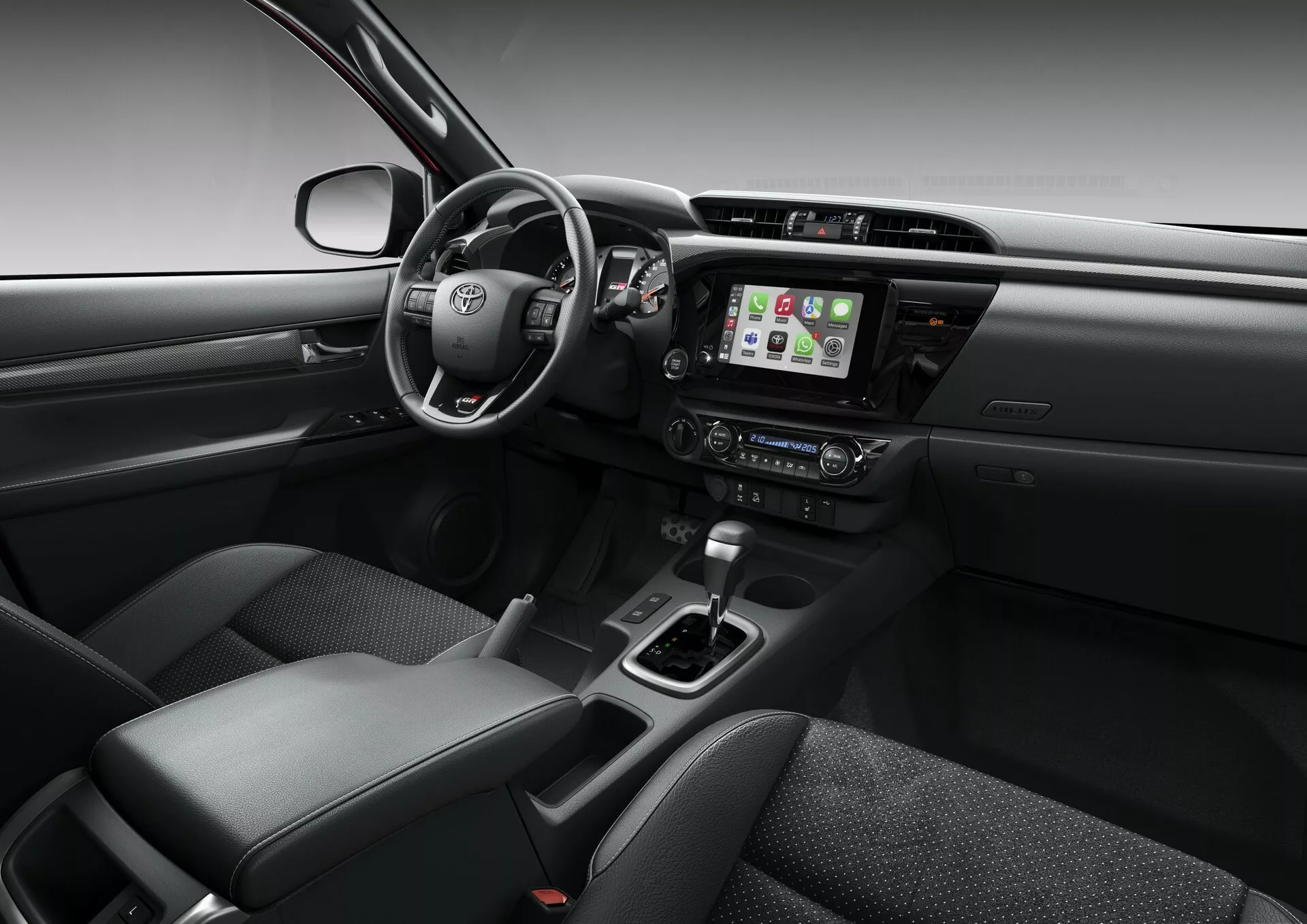 Toyota Hilux GR Sport II 2024 có giá đắt hơn Ford Ranger Raptor 2024-toyota-hilux-gr-sport-ii-430-1.webp