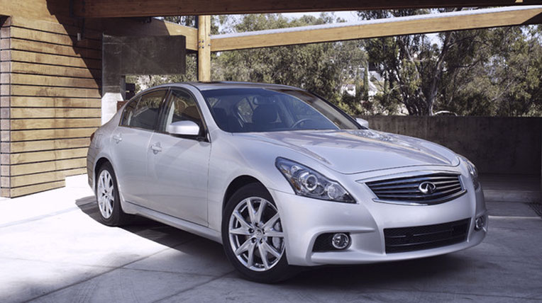 5 mẫu sedan hạng sang phù hợp với mọi khách hàng infiniti-g37.jpg