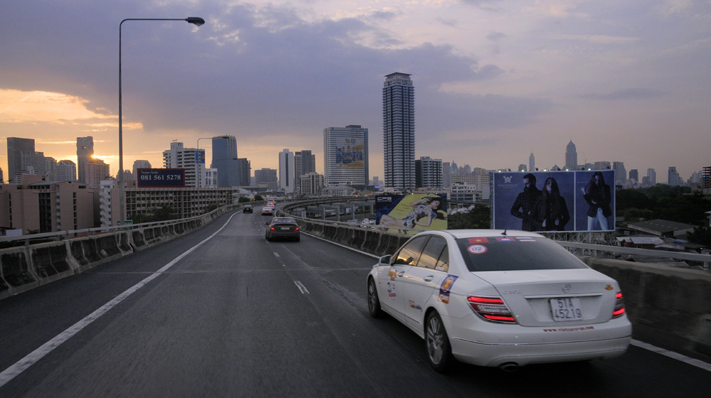 MBFC Caravan, ngày 6: Thử thách từ Phuket tới Bangkok mercedes-caravan-vietnam-campuchia-thailand-ngay 6 (21).jpg
