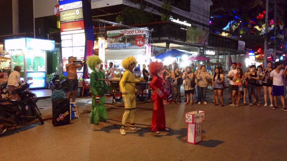 MBFC Caravan, ngày 5: Điểm đến sôi động mercedes-caravan-vietnam-campuchia-thailand-ngay-52 (1).jpg