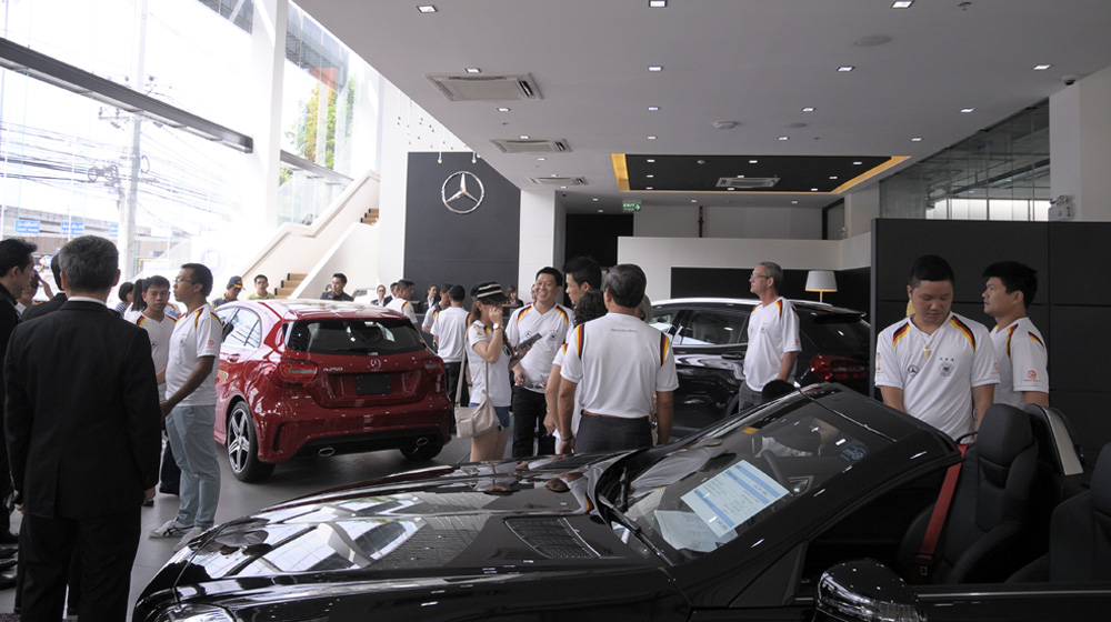 MBFC Caravan, ngày 7: Đến thăm Đại lý Mercedes-Benz Star Flag tại Bangkok mercedes-caravan-vietnam-campuchia-thailand-ngay-7 (5).jpg