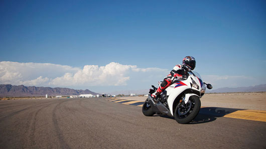 Honda CBR1000RR 2012 lộ ảnh nóng
