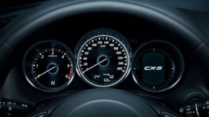 Mazda-CX-5_2013_800x600_wallpaper_a4
