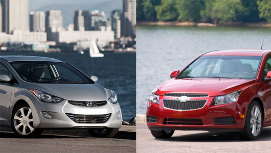 Hyundai Elantra vs Chevrolet Cruze: Ngang sức ngang tài - 1