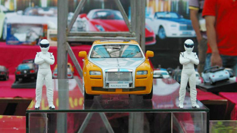 Hàng trăm siêu xe mô hình hội tụ tại Đêm Hà Nội
