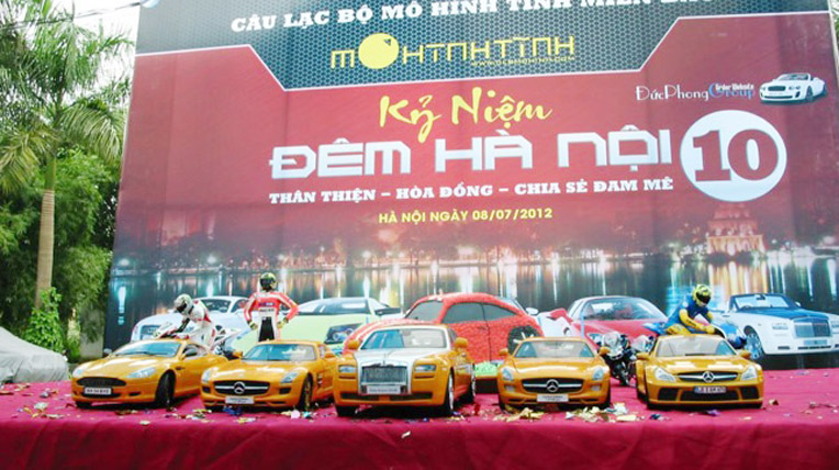Người đàn ông sở hữu hơn 400 loại mô hình khác nhau ở Hà Nội