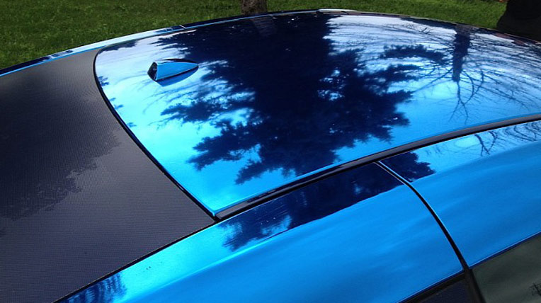 Nissan GT-R mạ c-rôm màu xanh lạ mắt