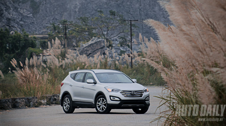 Hyundai Santa Fe thế hệ mới hấp dẫn hơn cũ