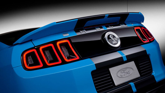 Ford reviews phiên bản upgrade của rắn mang bành Mustang Shelby GT350 2019