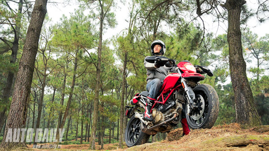 Ducati Hypermotard 1100 - "Mô tô khủng" cho dân mê phượt - 1