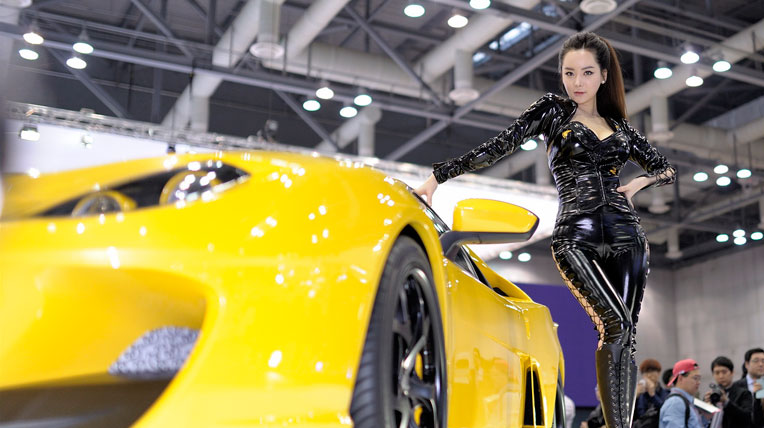 Im Ji Hye sexy tại Seoul Motor Show 2013