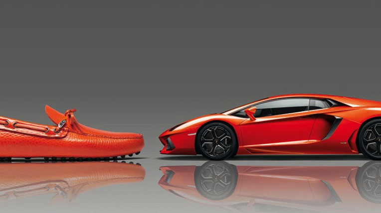 Giày "độc" mừng sinh nhật Lamborghini