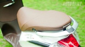 Đánh giá Honda SH Mode và Piaggio Liberty 3V ie piaggio-liberty-3v-ie