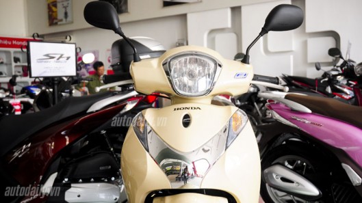 Honda SH Mode bán đúng giá đề xuất honda-sh-mode-2015