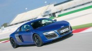 Audi-R8_V10_plus_2013_800x600_wallpaper_08
