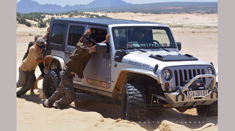 Offroad qua vùng biển đẹp nhất Việt Nam xe-dia-hinh-cat-phan-rang-(12).jpg