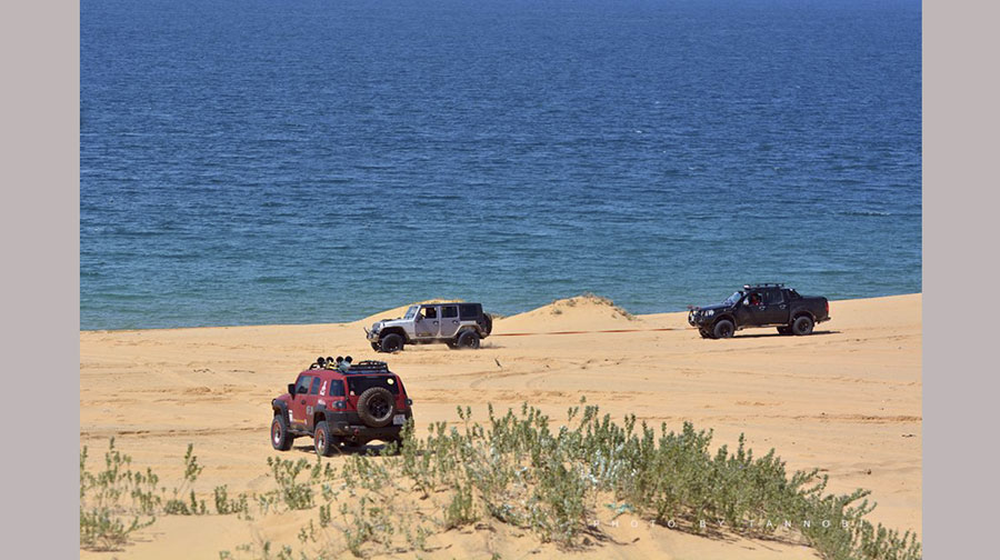 Offroad qua vùng biển đẹp nhất Việt Nam xe-dia-hinh-cat-phan-rang-(4).jpg